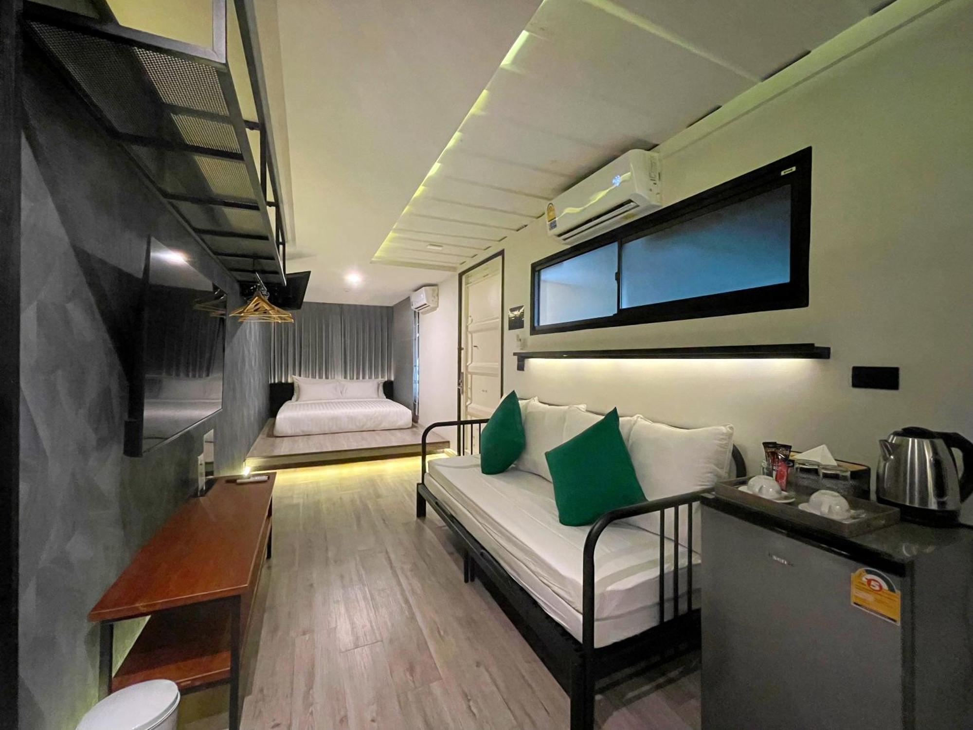 Hotel Nights In A Box Ban Muang  Zimmer foto