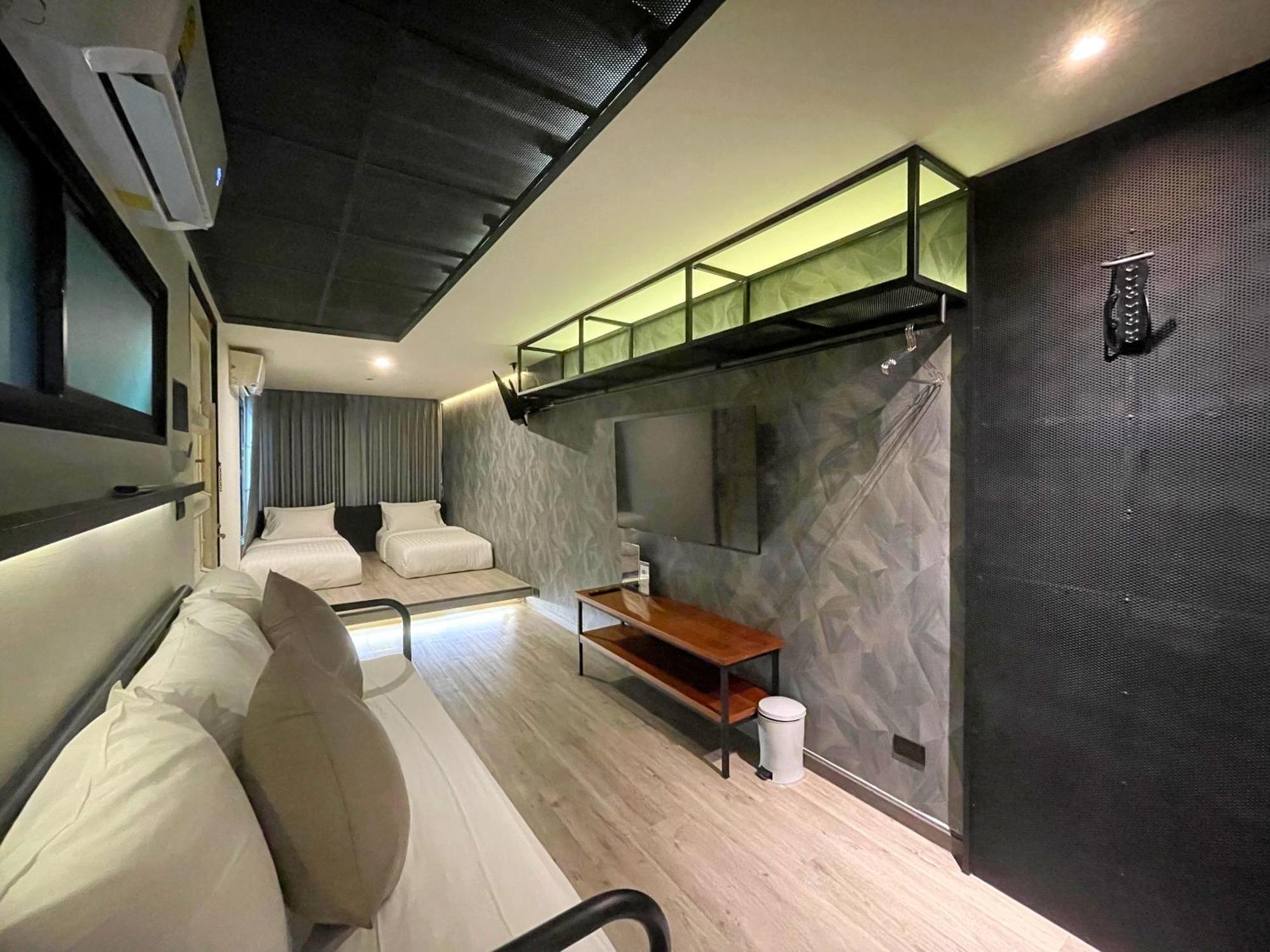 Hotel Nights In A Box Ban Muang  Zimmer foto