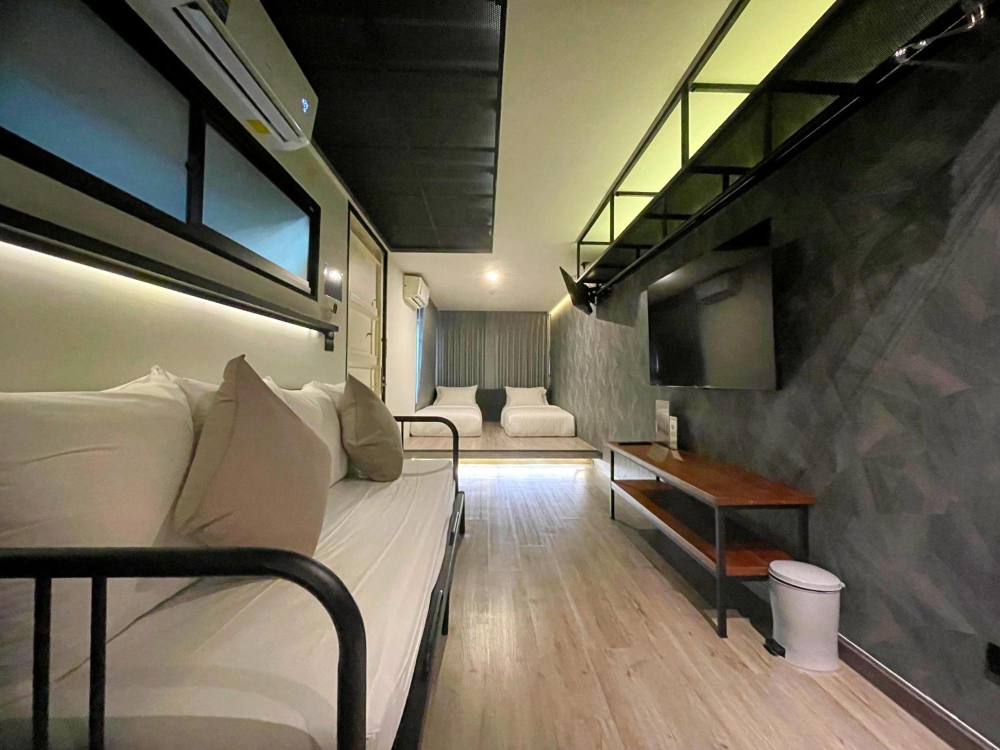 Hotel Nights In A Box Ban Muang  Zimmer foto