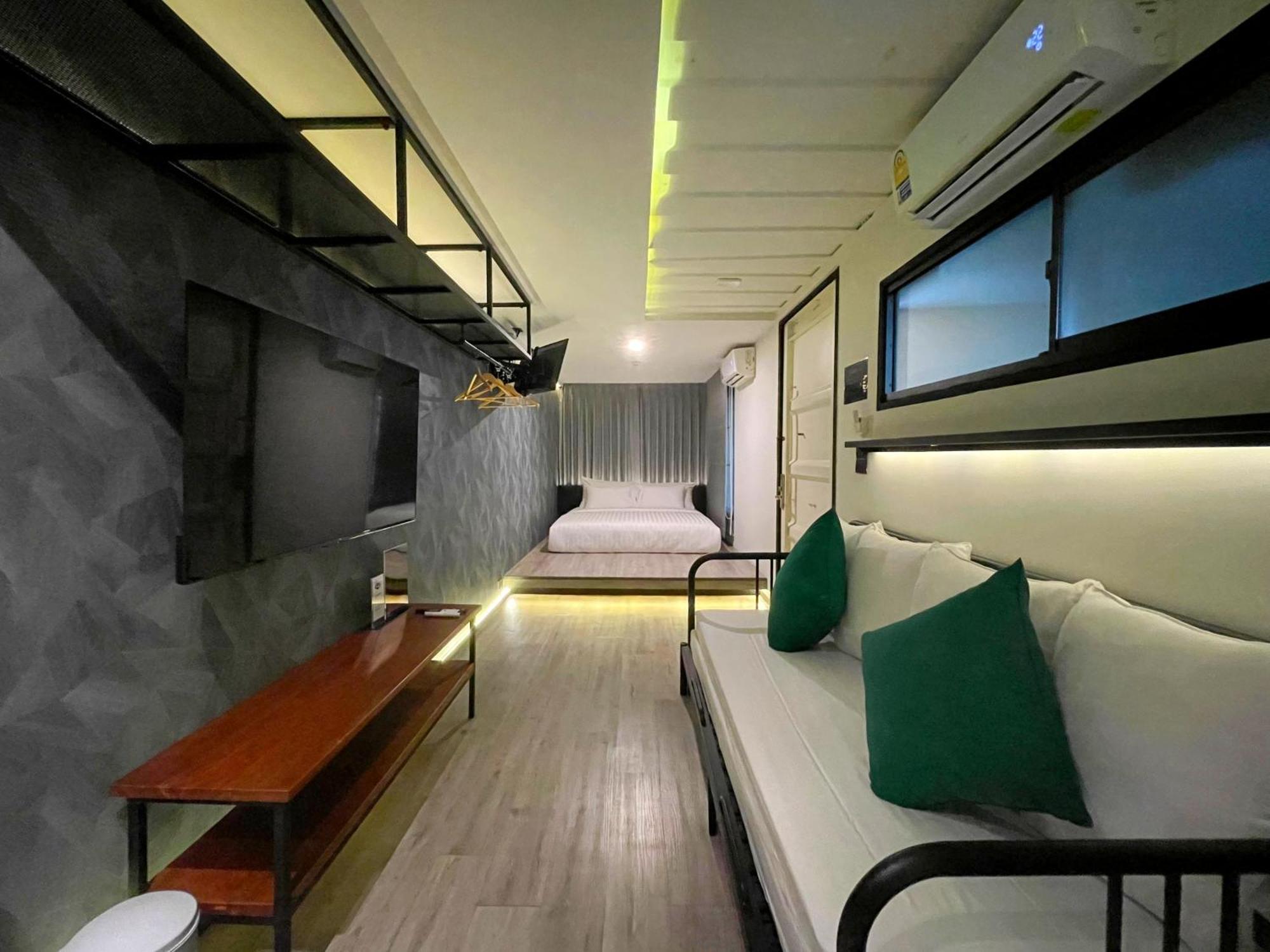Hotel Nights In A Box Ban Muang  Zimmer foto